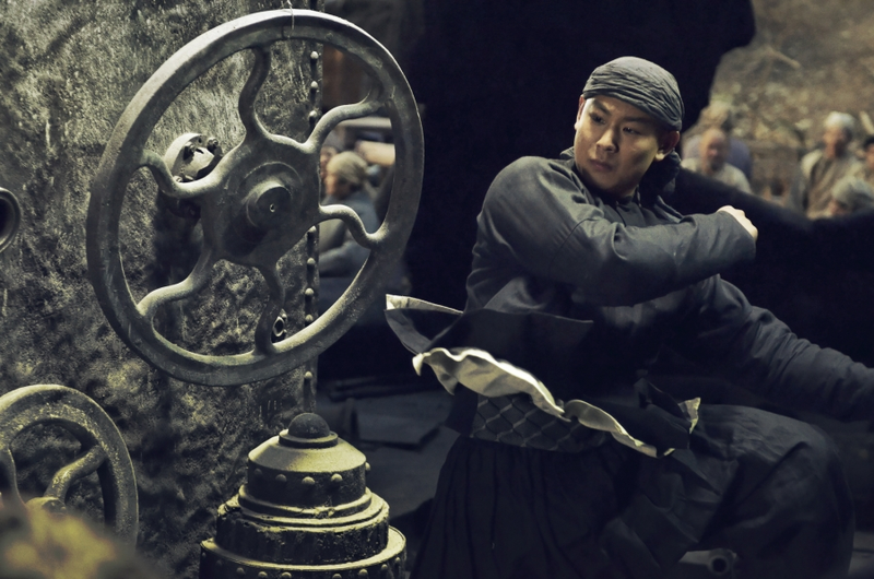 Illustration for article titled Kung fu goes steampunk in Tai Chi Zero, a masterpiece of escapist fantasy